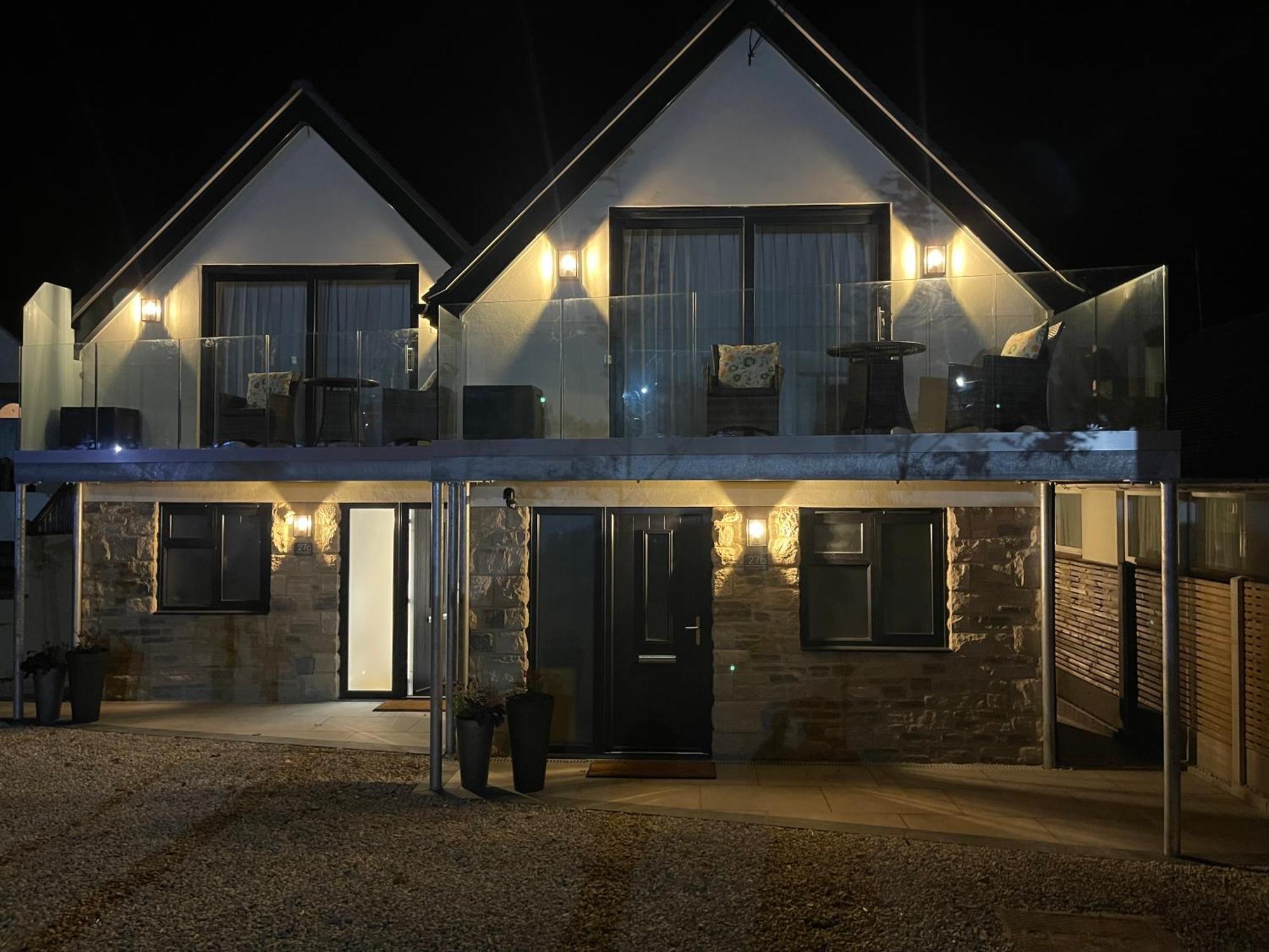The Pines Hotel Суонидж Экстерьер фото